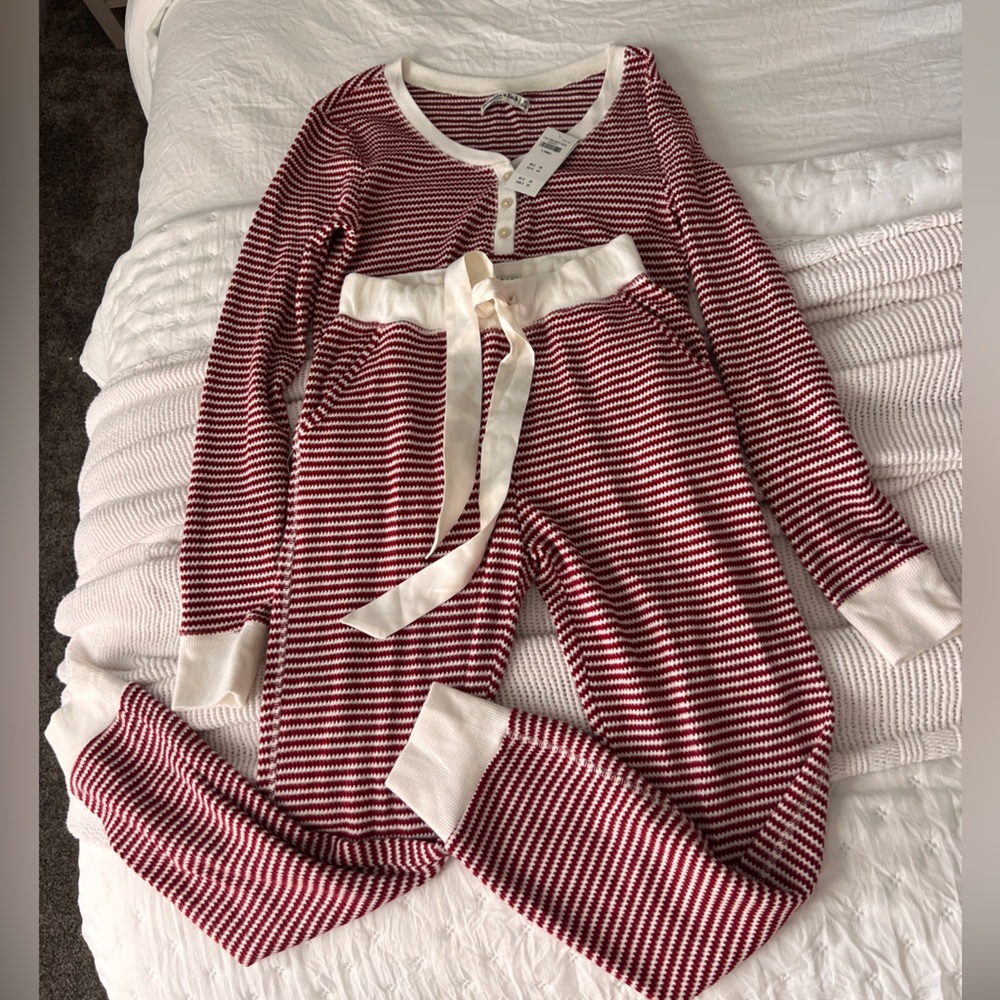 Abercrombie candy cane stripe pj set